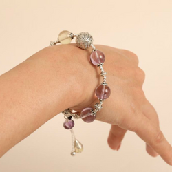 Fudai  Purple Crystal Bracelet love and good luck are always accompanied.